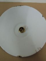 Suspension en tôle émaillée