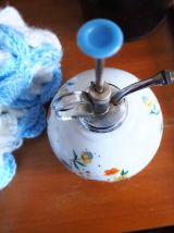 Ancienne burette en porcelaine fleurs vintage