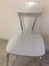 Lot de 2 chaises en formica blanches