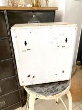 Armoire à pharmacie vintage en métal