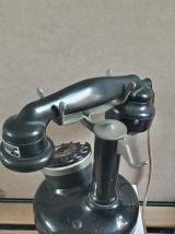 Téléphone en bakélite