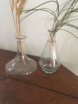 Duo de carafes en verre.