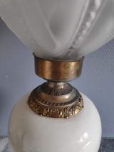 lampe ancienne, pied céramique blanche avec fleurs et laiton