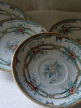 Petit lot de 4 soucoupes  anciennes  romantiques