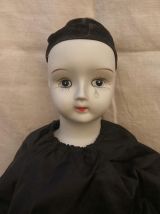 Ancienne poupée de Pierrot en céramique et en tissu 