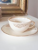 Villeroy et Boch service à thé huit tasses, soucoupes, pot à