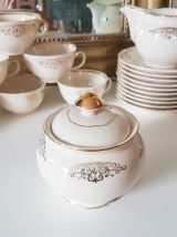 Villeroy et Boch service à thé huit tasses, soucoupes, pot à