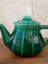 Ancienne théière de bistrot en céramique verte 
