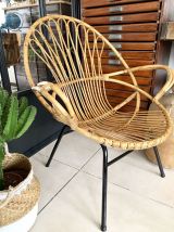 Ancien fauteuil rotin pieds métal vintage