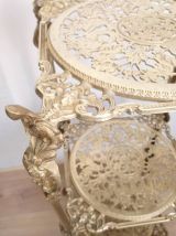 Sellette en bronze doré. 