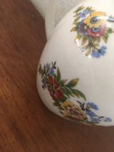 Sucrier en porcelaine fine.