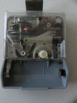 Horloge murale céramique craquelée Bouc Céram Junghans Diehl