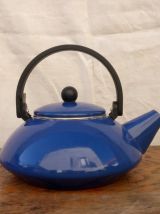 Jolie bouilloire émaillée Le Creuset