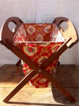 Jolie travailleuse en bois et tissu 