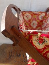 Jolie travailleuse en bois et tissu 