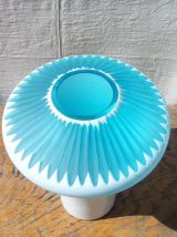 Joli vase en opaline et verre 