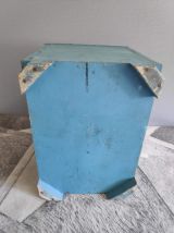 caisse ancienne bleue en bois avec 6 compartiments