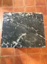 Petit meuble en bois et marbre