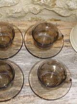 Lot de 4 tasses et soucoupes vintage Arcoroc