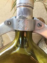 Charmante Bouteille Armagnac DUCASTAING , métal et cuir