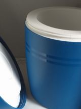 Glacière ou boite isolante les années 70 France . Vinta