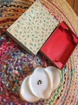 Joli plat opaline USA 