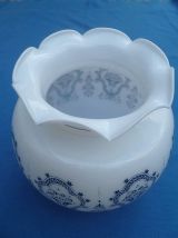 abat jour , suspension en opaline, vintage