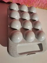 Boîte à œufs vintage 