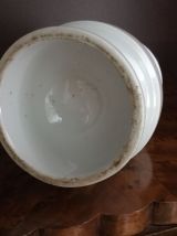 Petite lampe a pétrole en porcelaine 