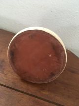 Pichet en terre cuite vernissée.