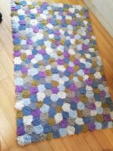 Tapis au crochet vintage pastel fait main 