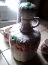 Service à liqueur en céramique  barbotine carafe + 5 tasses