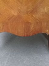 Commode style louis XV en bois de rose 