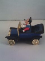 Petite voiture Mickey Disney