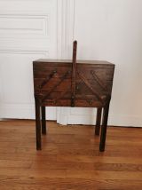 Travailleuse en bois ancienne