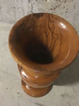 Vase en bois d’olivier
