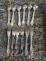 couverts à dessert en métal argenté