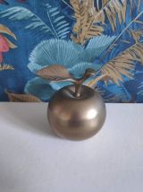 2 poires et 1 pomme en laiton