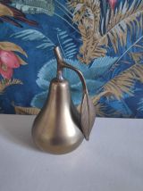 2 poires et 1 pomme en laiton