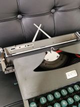 Rare machine à écrire Calanda S 