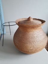 Travailleuse vintage en vannerie