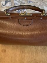 Sac de médecin vintage