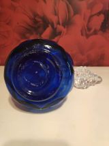 carafe bleue cobalt avec bouchon ciselé transparent