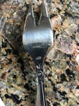 6 fourchettes à dessert 