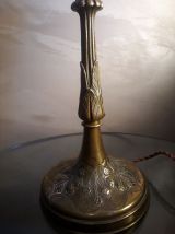 lampe pied laiton et bronze 1920 et opaline rose et blanche3