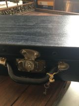 valises carton bouilli en lot