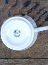 10 tasses à café et soucoupes en porcelaine de Chauvigny