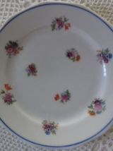 1 lot de 6 assiettes de dessert, avec les motifs disposés...