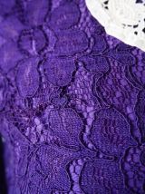 Robe mini en dentelle violette col Claudine Mod vintage 60's