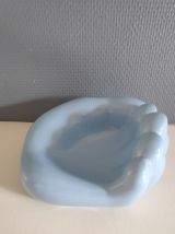 vide-poche main en céramique bleue clair
